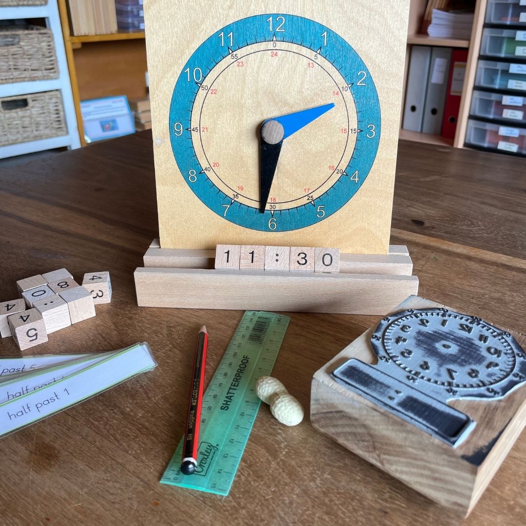 Stempel der Montessori-Uhr